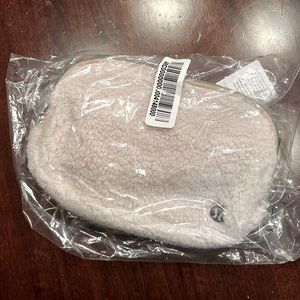 Lululemon natural ivory fleece belt bag!